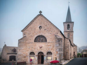 Article-principal-Aumont-Aubrac-Etape-sur-Saint-Jacques-de-Compostelle